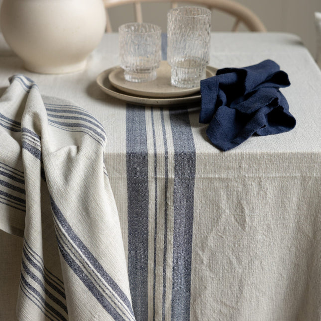 Karlevi duk, blå natur, 350cm