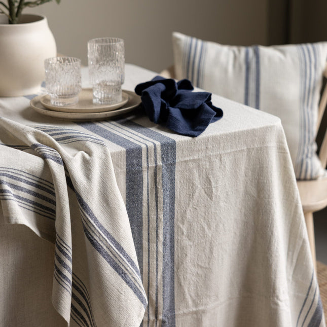 Karlevi duk, blå natur, 250cm