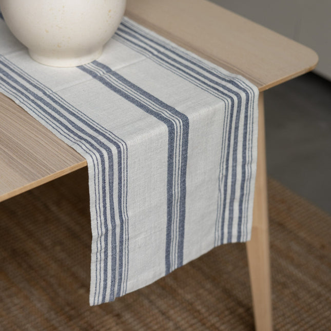 Karlevi løper, blå natur, 240cm