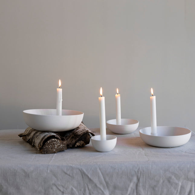 Lidatorp lysestake i hvit keramikk, D21 cm