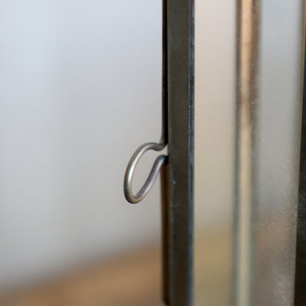 Rustikk lanterne i glass og metall