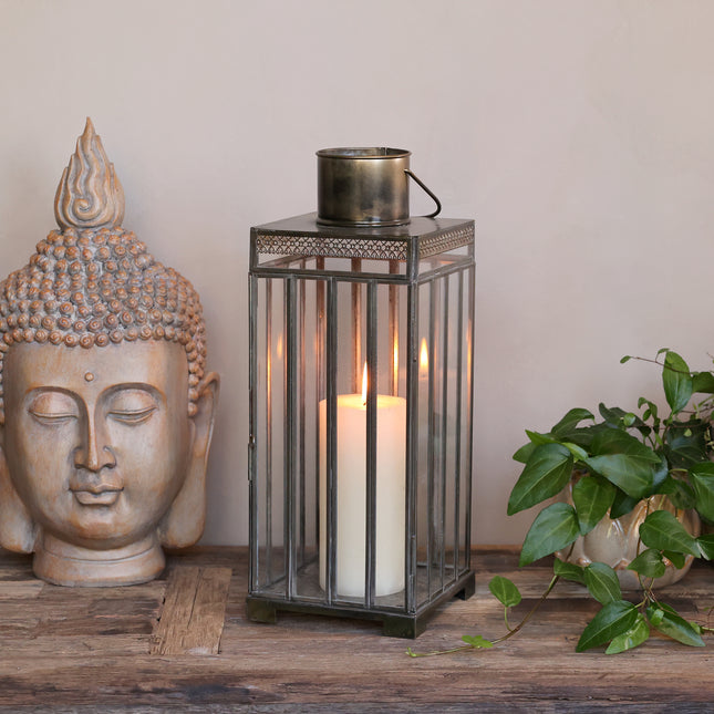 Rustikk lanterne i metall og glass, 33 cm