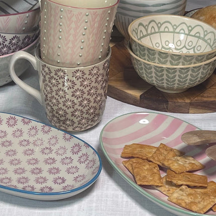 Maya krus, lilla blomstret mønster