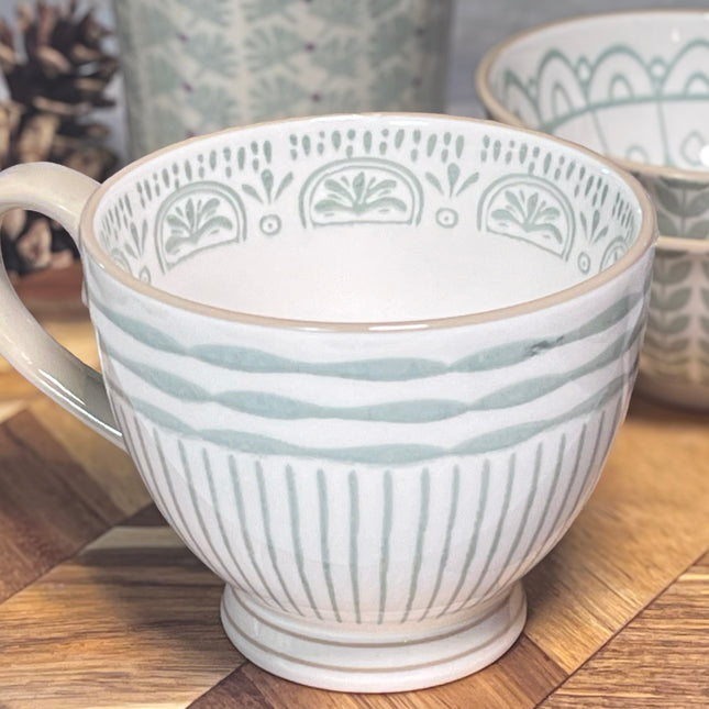 Maple kaffe- og tekopp med mønster i grønt