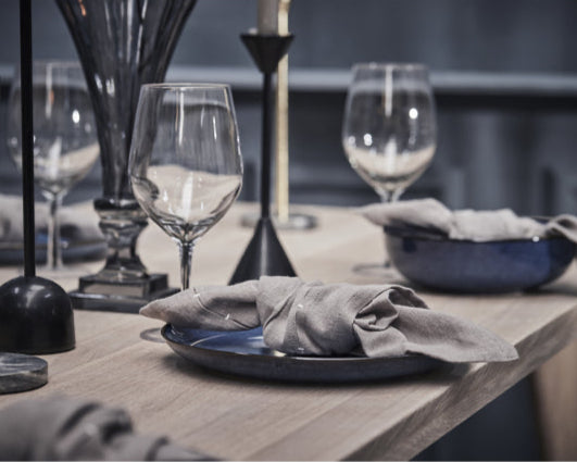<h2><a href="/pages/guide-hvordan-brette-servietter" title="Servietter - Brette, knytte, dekorere">Servietten</a></h2>