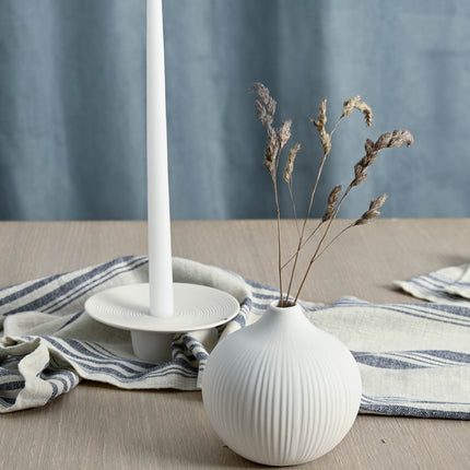 Frøbakken hvit vase i keramikk, 13 cm