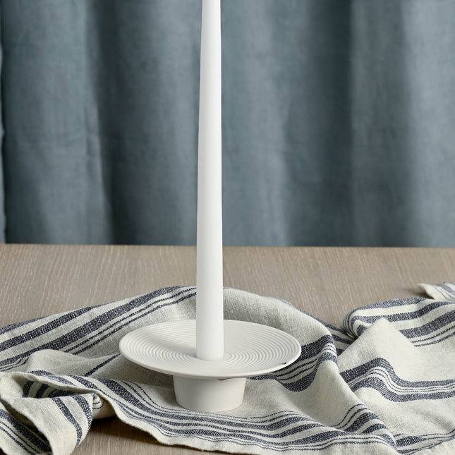 Tveta lysestake for kronelys, hvit keramikk, D15cm