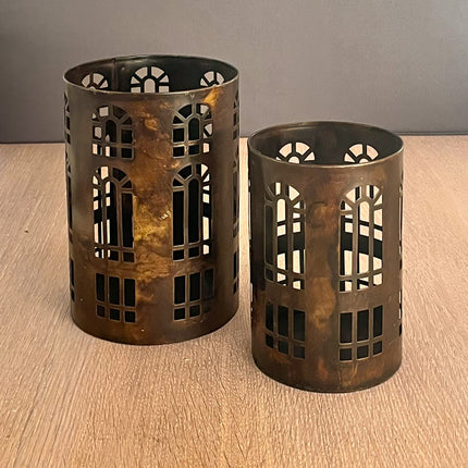 2 pk. Lykt, i mørk brun metall 2 størrelser