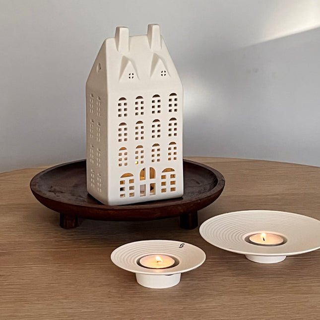 Tveta lysestake for telys i hvit kermikk, stor