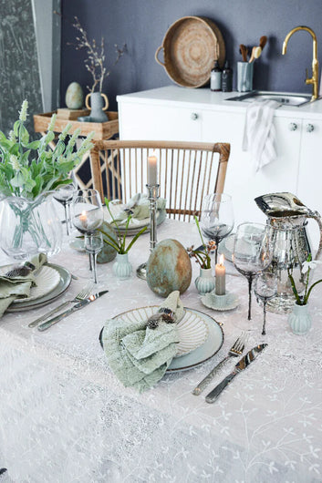 <h1>Shop the look</h1>