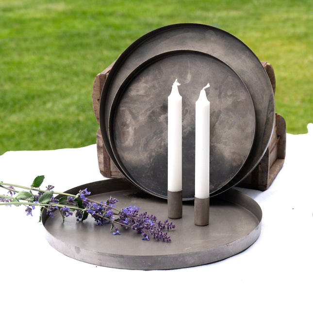 Rustikt, rundt fat i metall, 25 cm