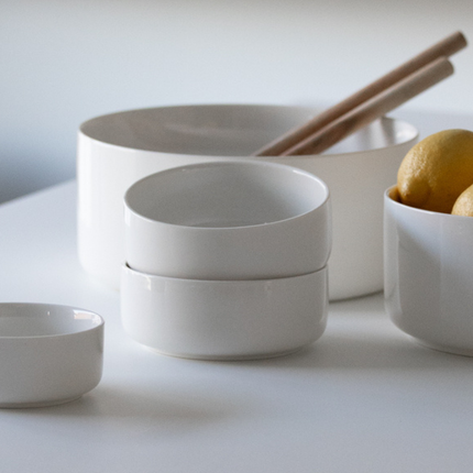 Hvit bolle i porselen, Ø 14 cm