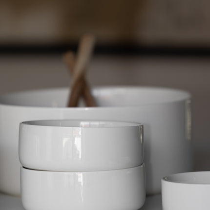 Hvit bolle i porselen, Ø 14 cm